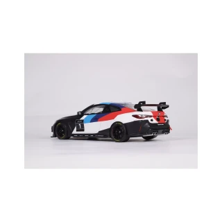 BMW M4 GT4 GT4 WHITE PRESENTATION 2022 OttO mobile 1:18 Resinemodell (Türen, Motorhaube... nicht zu öffnen!)